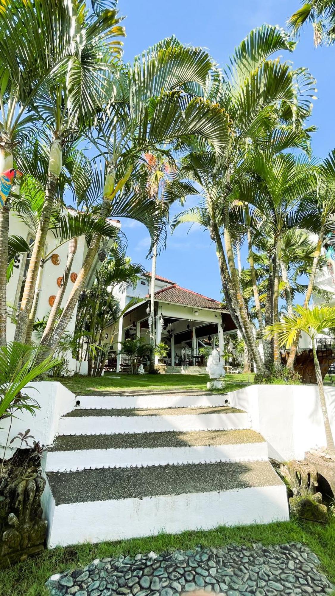 Surga Homestay Jimbaran  Exterior photo